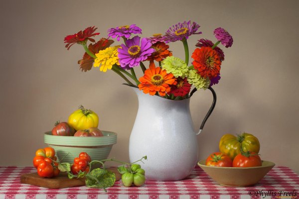 осенние цветы в вазе