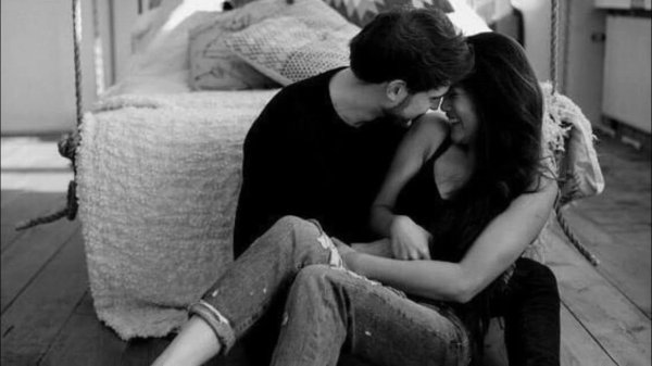 объятия влюбленных