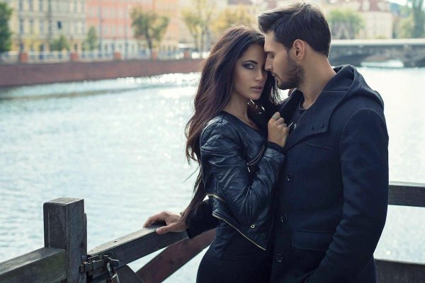 брюнетки пары