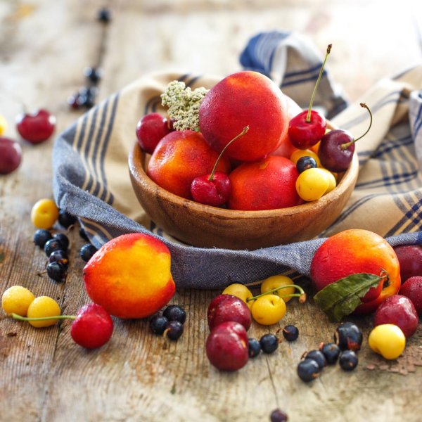 летние фрукты