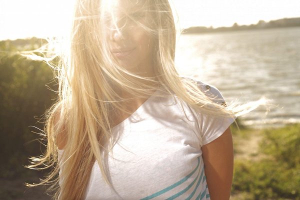 блондинка без лица