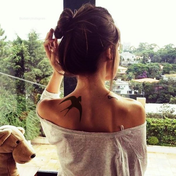 тату на шее для девушек