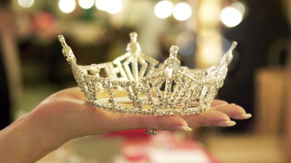 корона мисс красоты