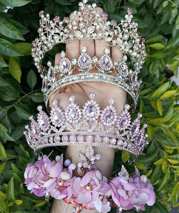 тиара королевы эстетика