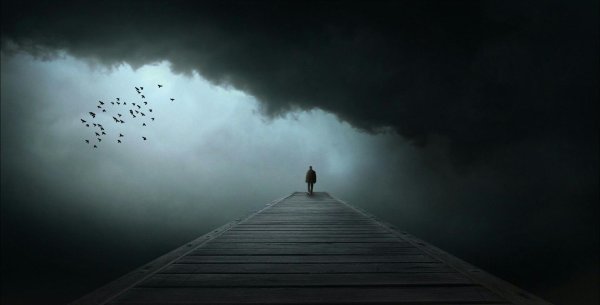 один во тьме