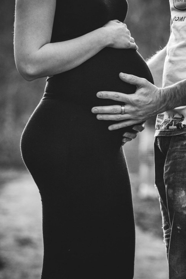 беременная пара