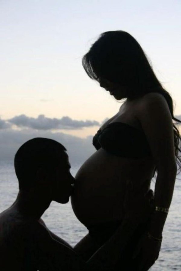 беременная пара