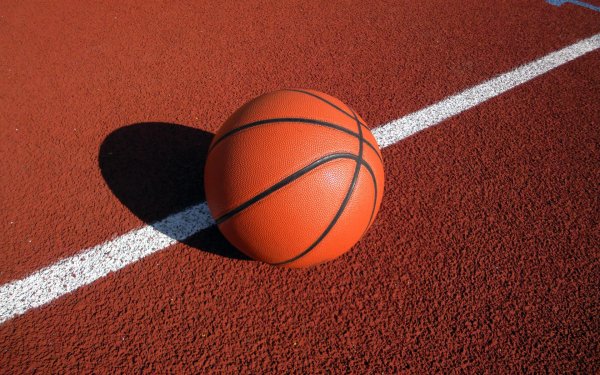 баскетбольные мячи
