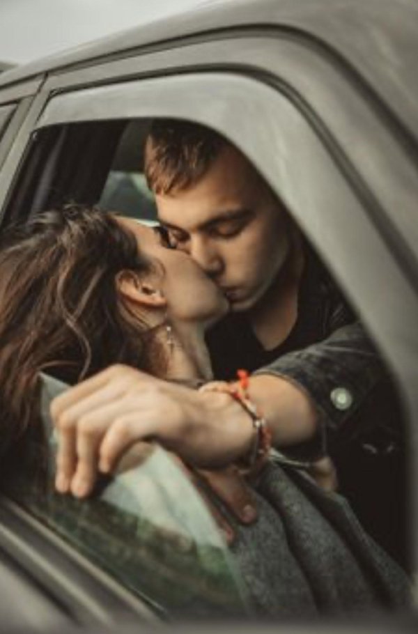 лав стори с автомобилем