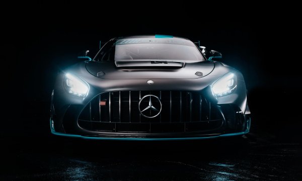 mercedes amg gtr