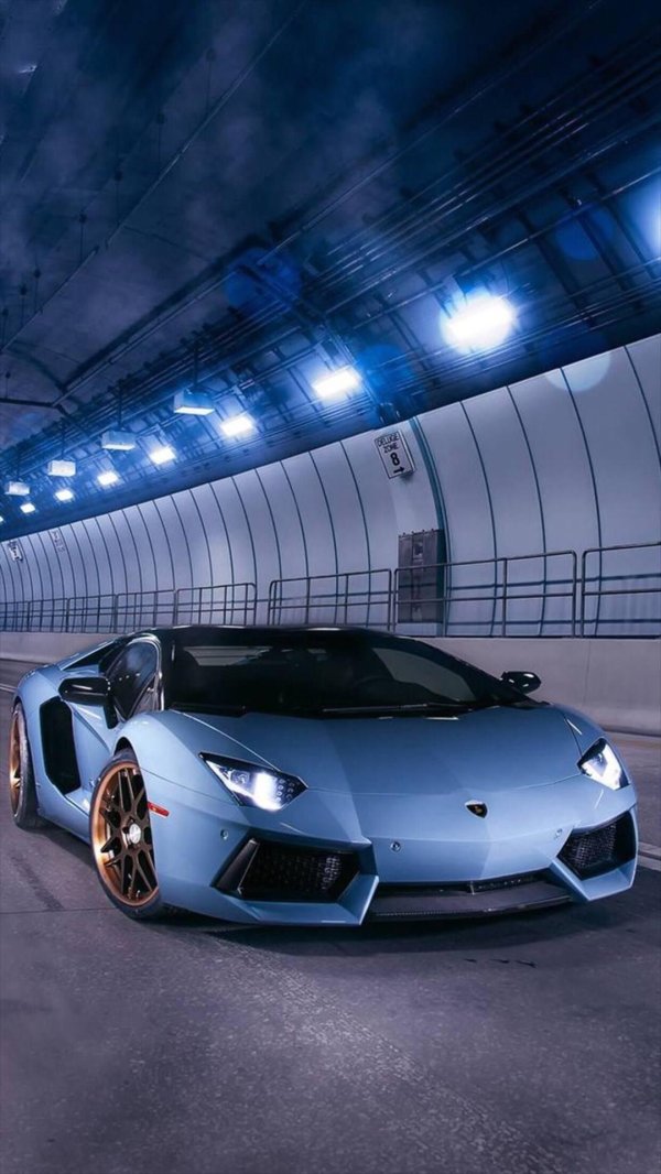 lamborghini aventador blue