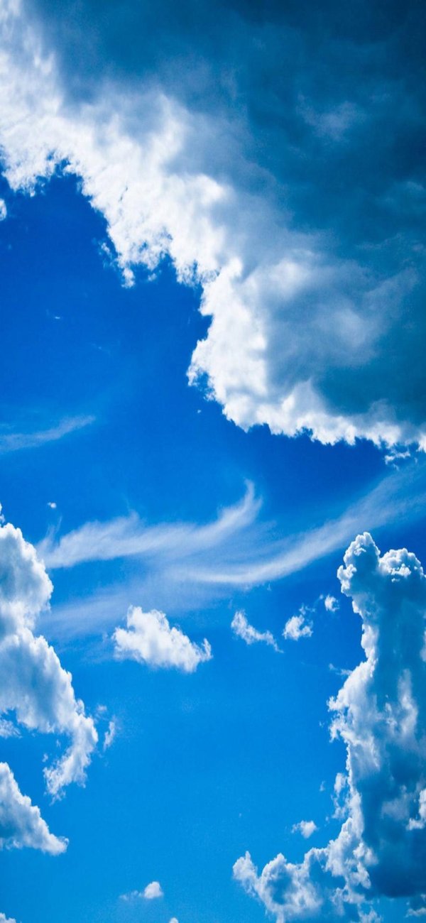 голубой фон с облаками