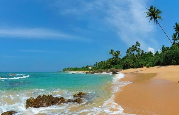 тангалле пляж