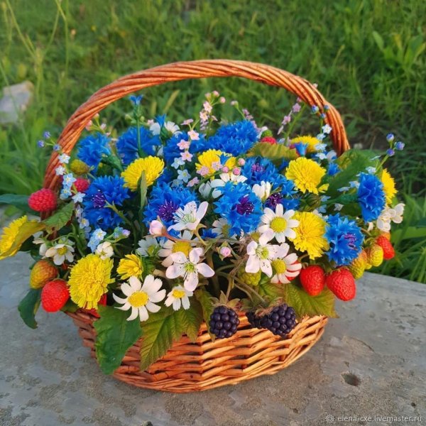 корзина с цветами