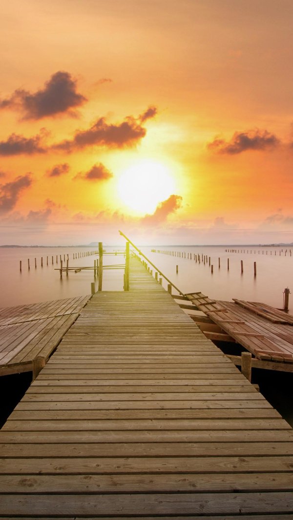 красивый пирс