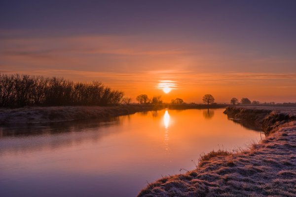 рассвет над рекой  федор васильев