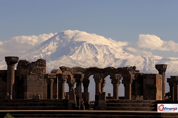 руины храма звартноц