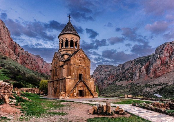 монастырский комплекс нораванк