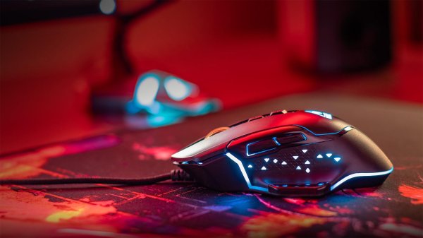 gaming mouse