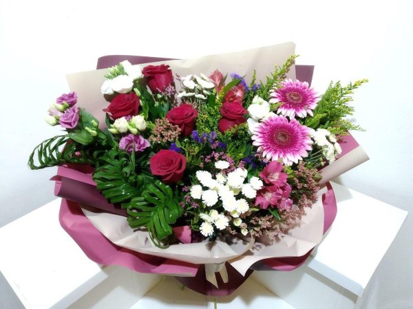 сборные букеты