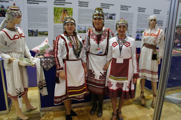 чувашский костюм средненизовых чувашей