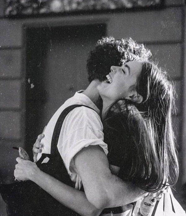 молодая любовь