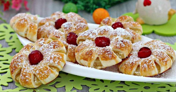 ананасы в слоеном тесте