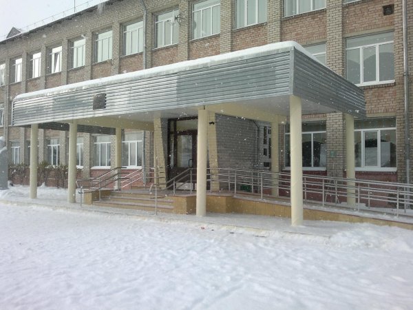крыльцо школы 129 казань