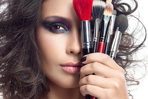 профессиональные макияж