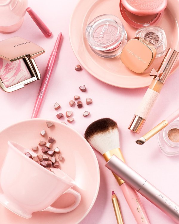 фон с косметикой