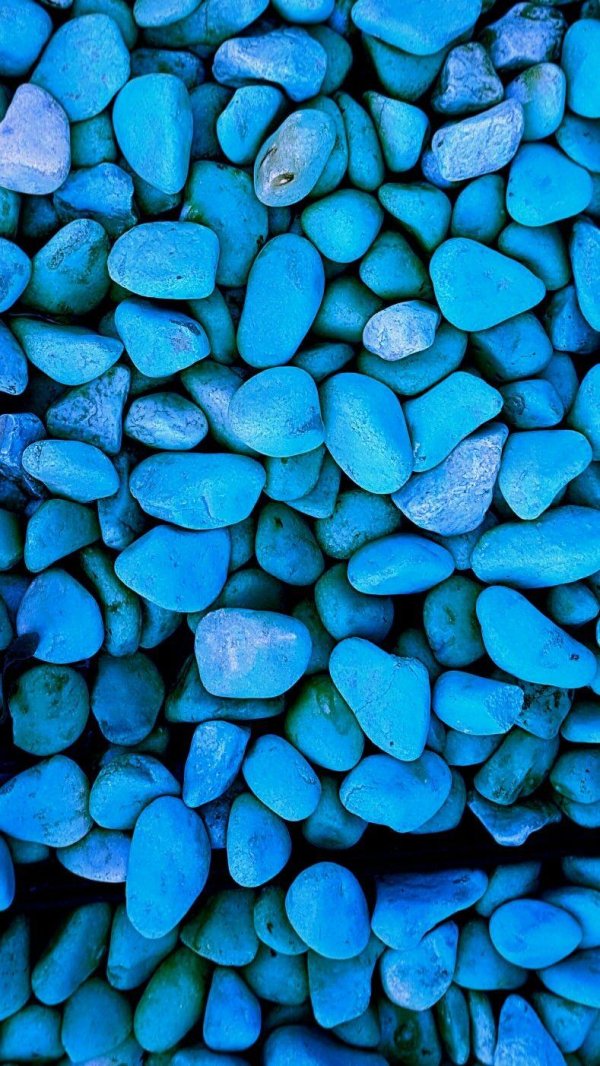 камень синий