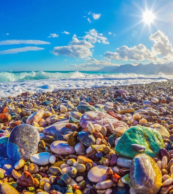 галечный пляж в турции