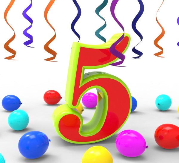 праздничные цифры