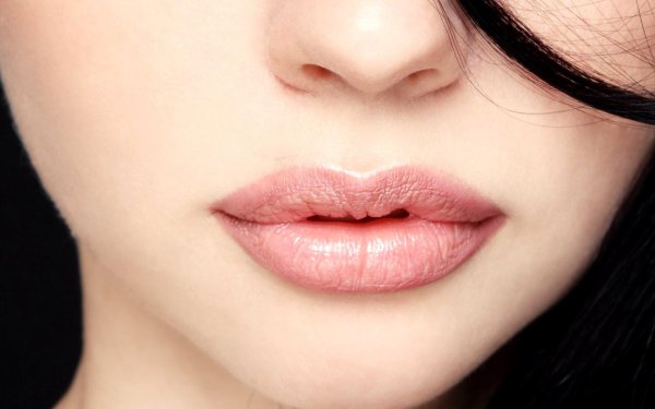 средние губы