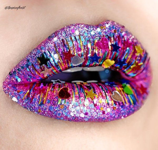 радужные губы