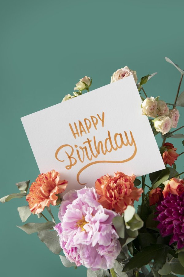 день рождения красивая открытка