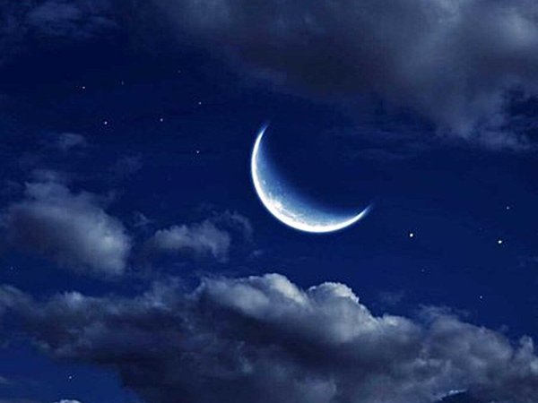 месяц на небе