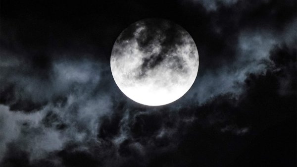 полная луна