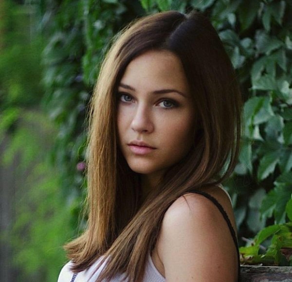 красива девушка