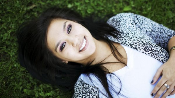 брюнетка обычная