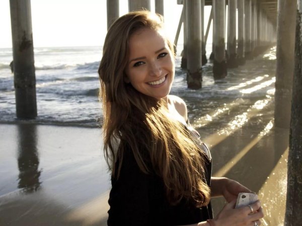 неизвестные простые девушки