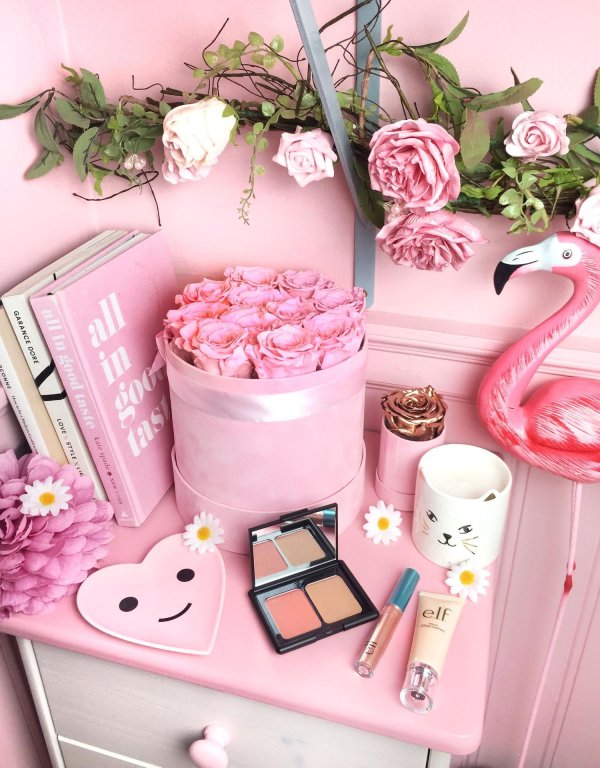 фламинго розовый