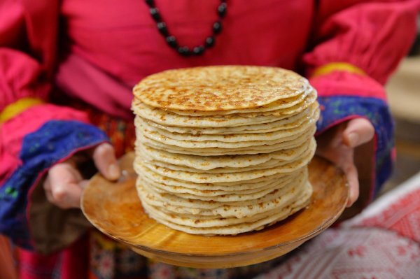 стопка блинов