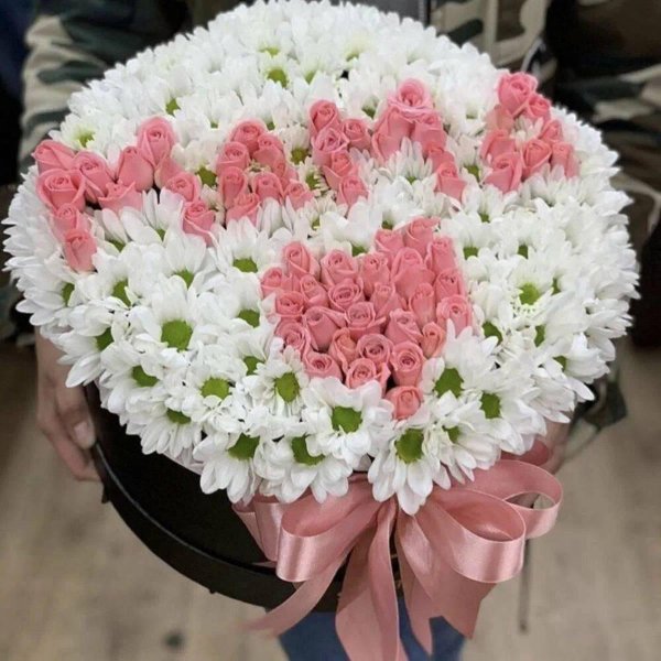 огромный букет из хризантем