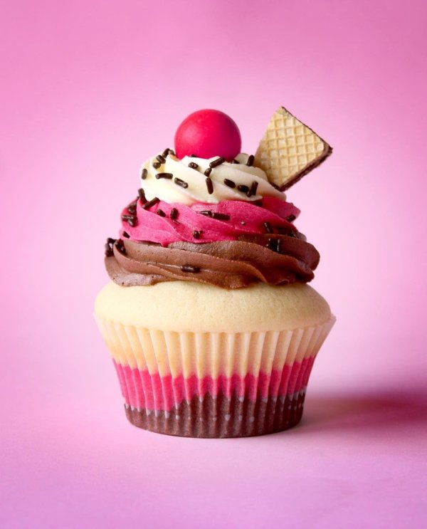 neapolitan cupcakes