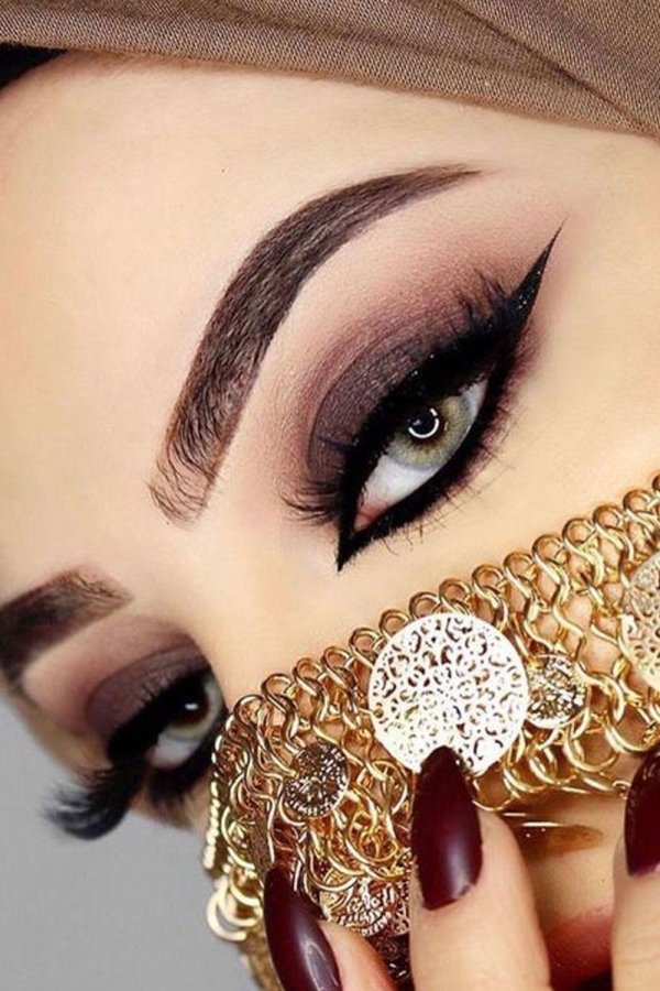 сабина байсакова восточные глаза