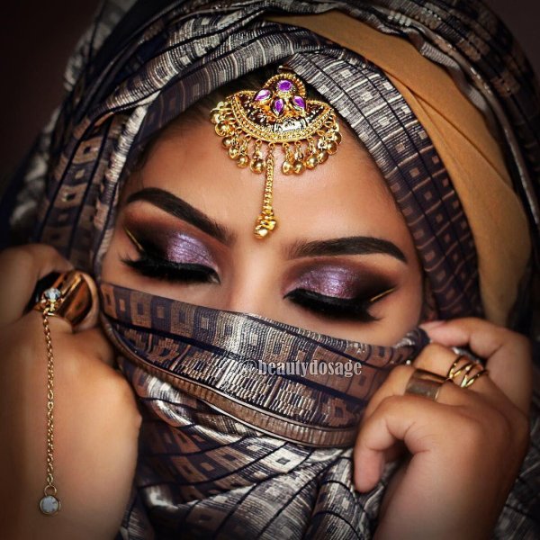 сабина байсакова восточные глаза