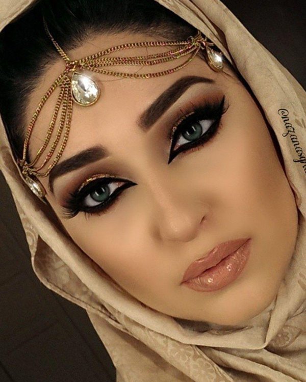 сабина байсакова восточные глаза