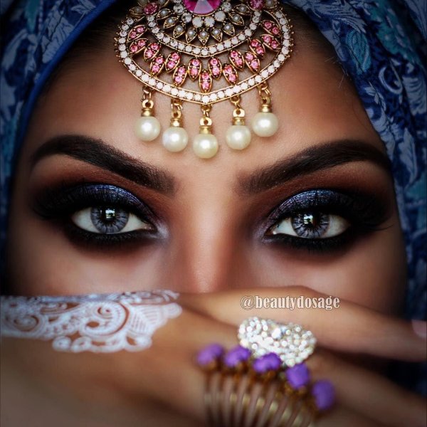 восточные глаза