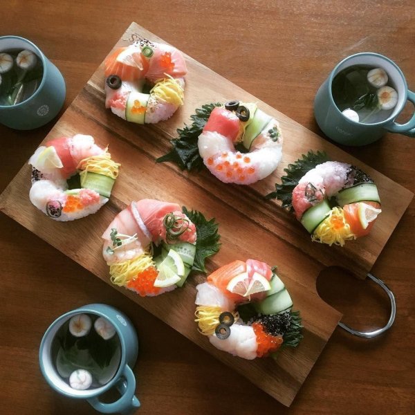 подача роллов